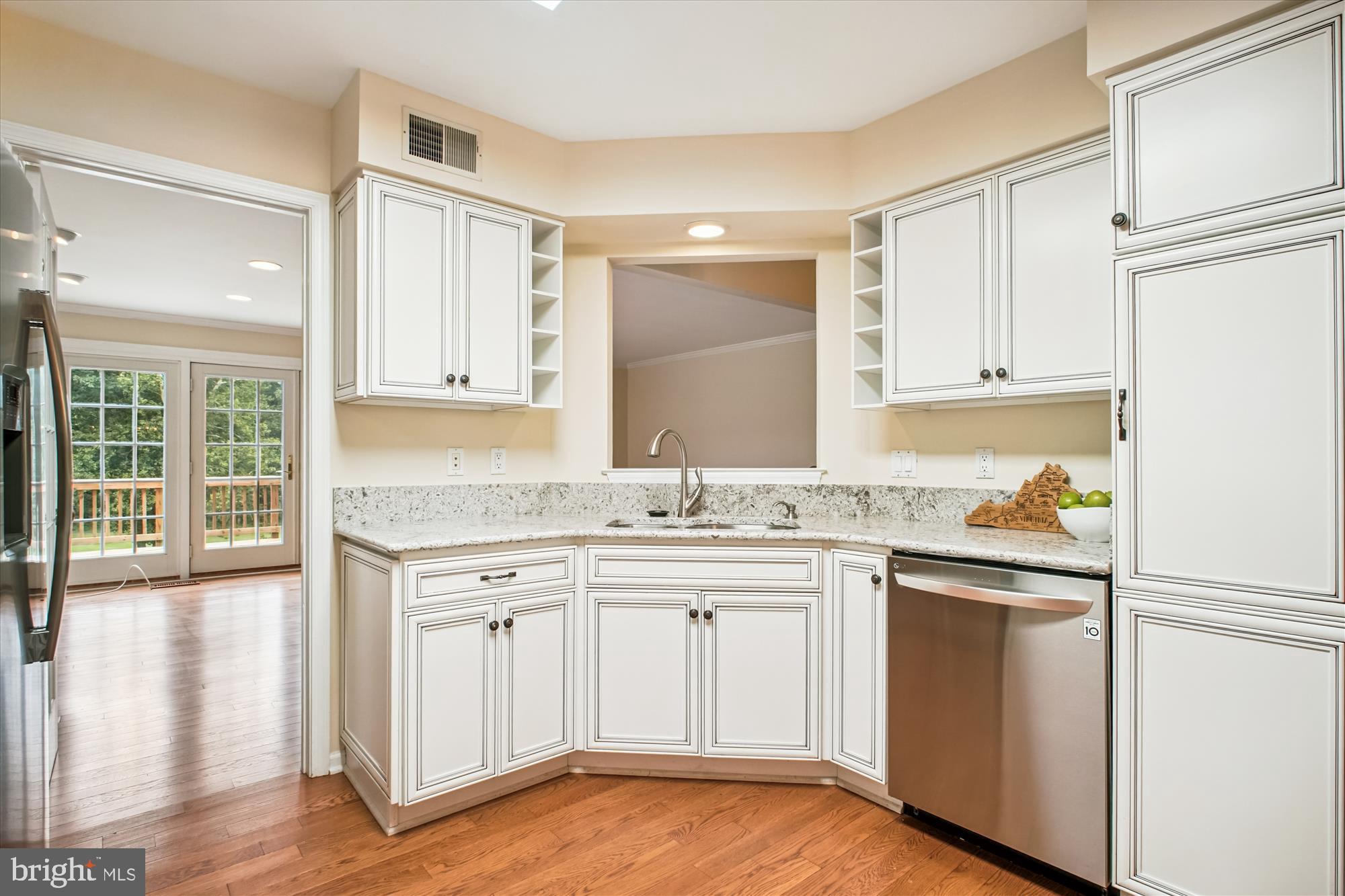 3853 Inverness Road Fairfax, VA 22033 - Photo 10 of 46 Gallery Image 10