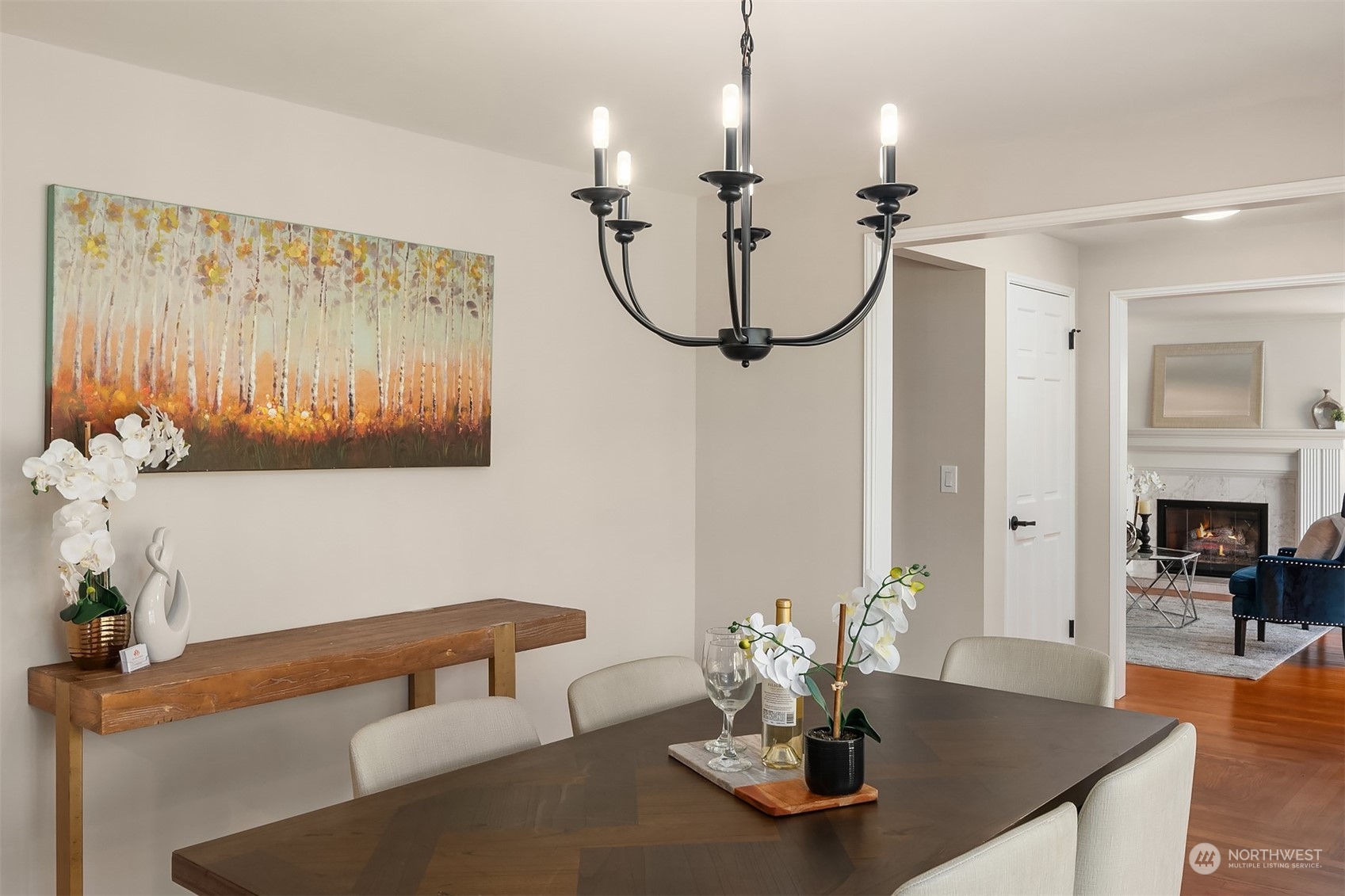 36 Decatur Key Bellevue, WA 98006 - Photo 27 of 40 a view of a dining room with furniture