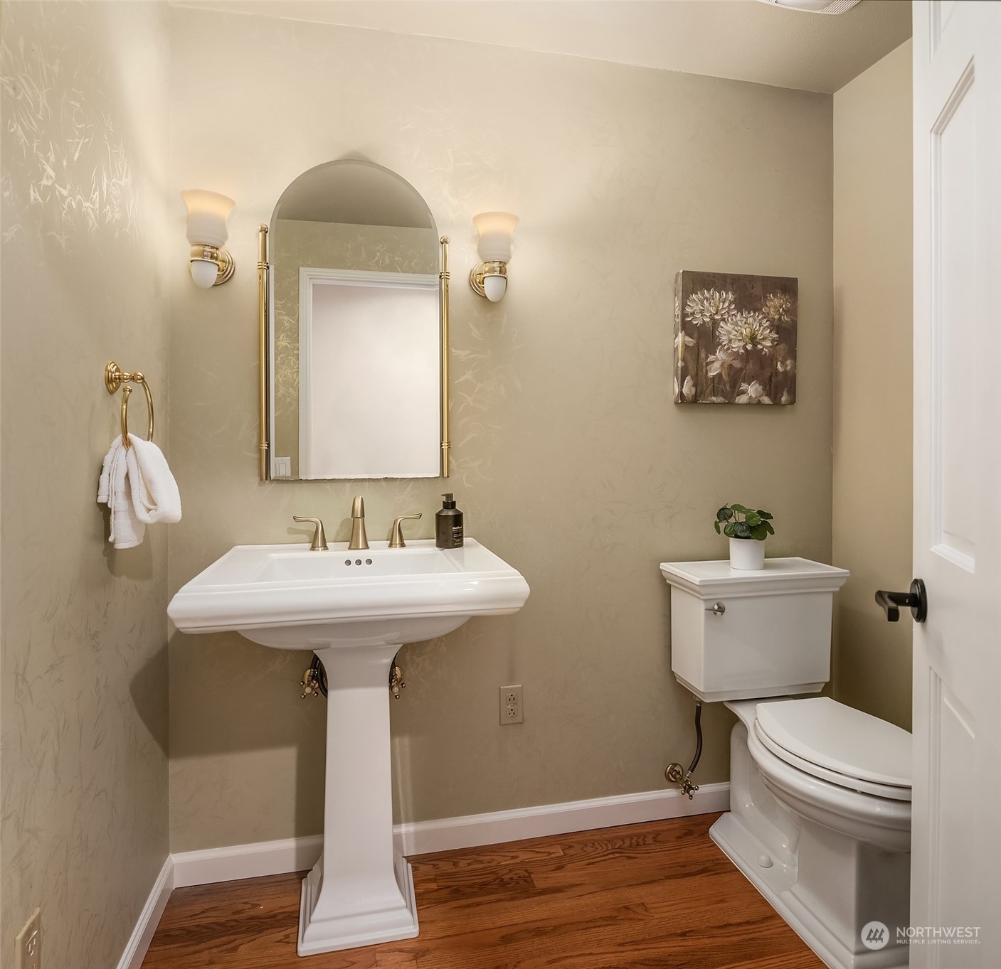 36 Decatur Key Bellevue, WA 98006 - Photo 30 of 40 a bathroom with a sink a toilet and mirror
