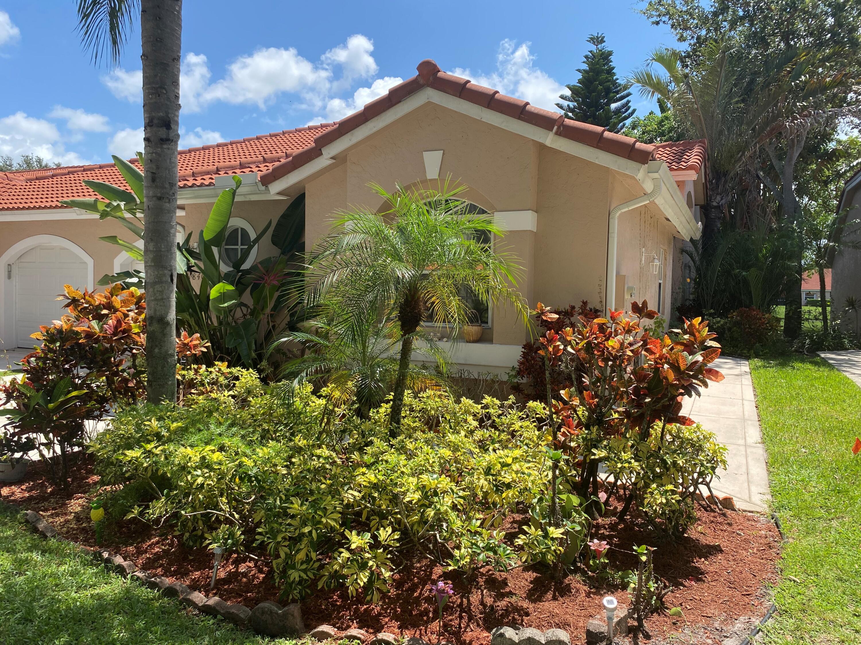18408 Vía Di Regina Boca Raton, FL 33496 - Photo 2 of 28 HOUSE -19