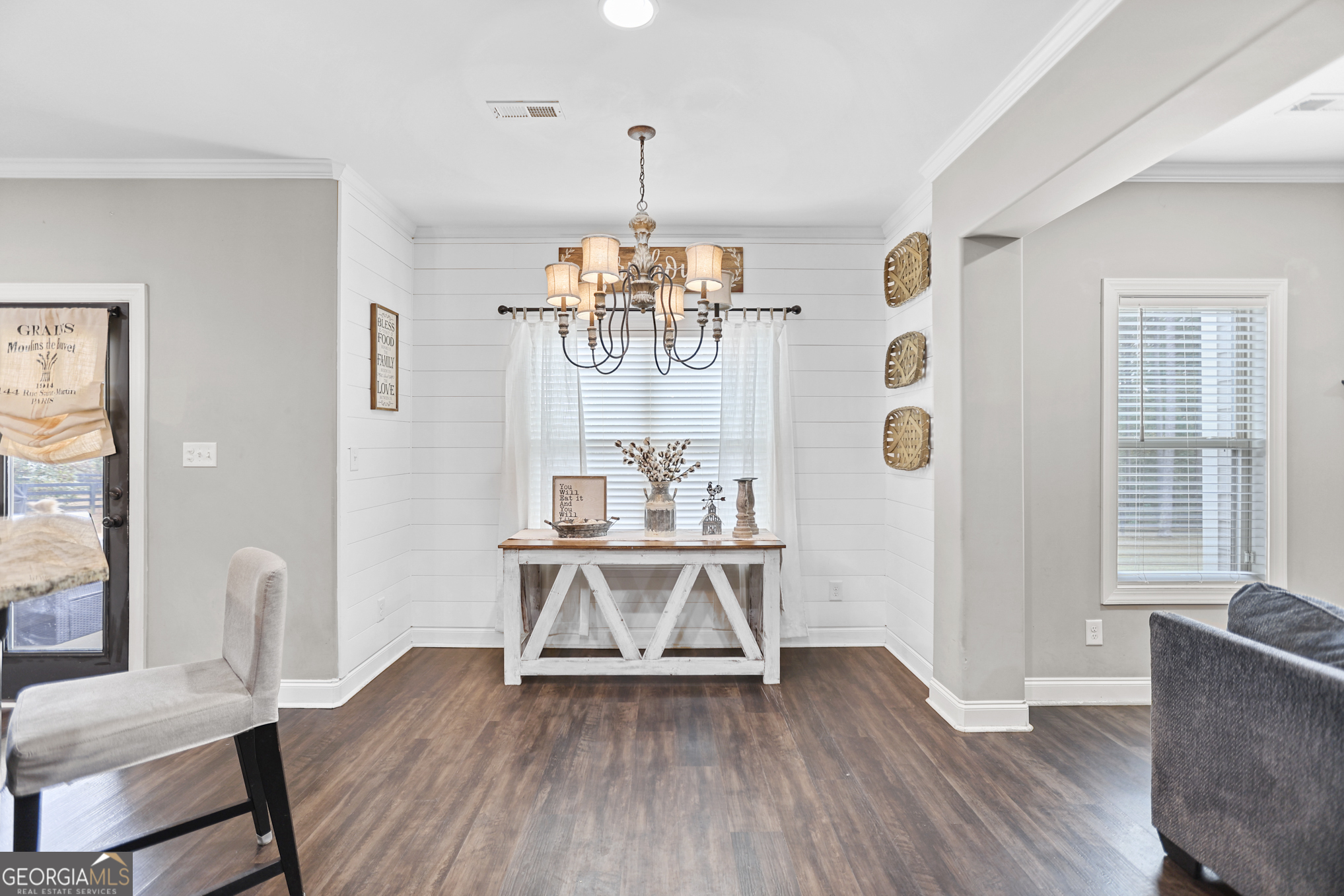 22 Huntsman Run Senoia, GA 30276 - Photo 20 of 69 a view of a livingroom with furniture window and wooden floor