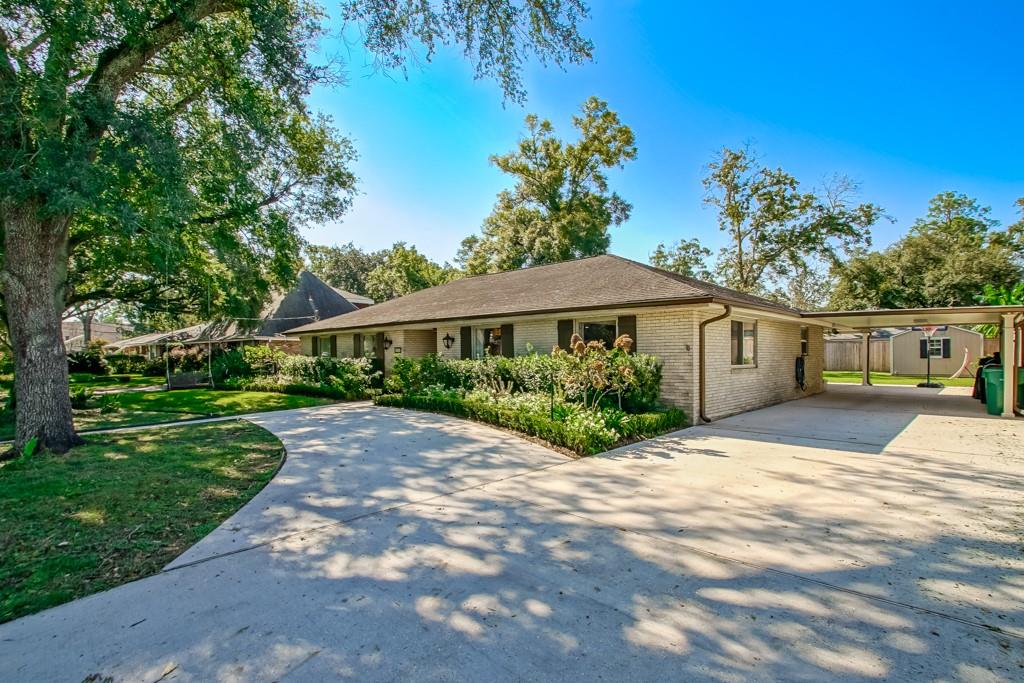 9006 Tanglewild Place River Ridge, LA 70123 - Photo 3 of 37