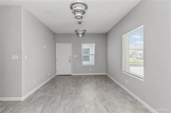$1,200 | 901 Sugar Gdn Drive, Unit 4, Pharr, TX 78577