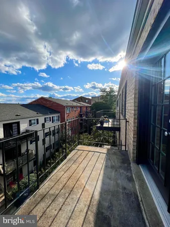 $1,945 | 430 North Armistead Street, Unit 302, Alexandria, VA 22312