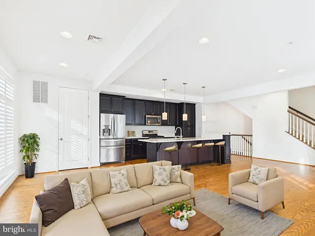 $459,000 | 702 Mayer Place, Lancaster, PA 17601