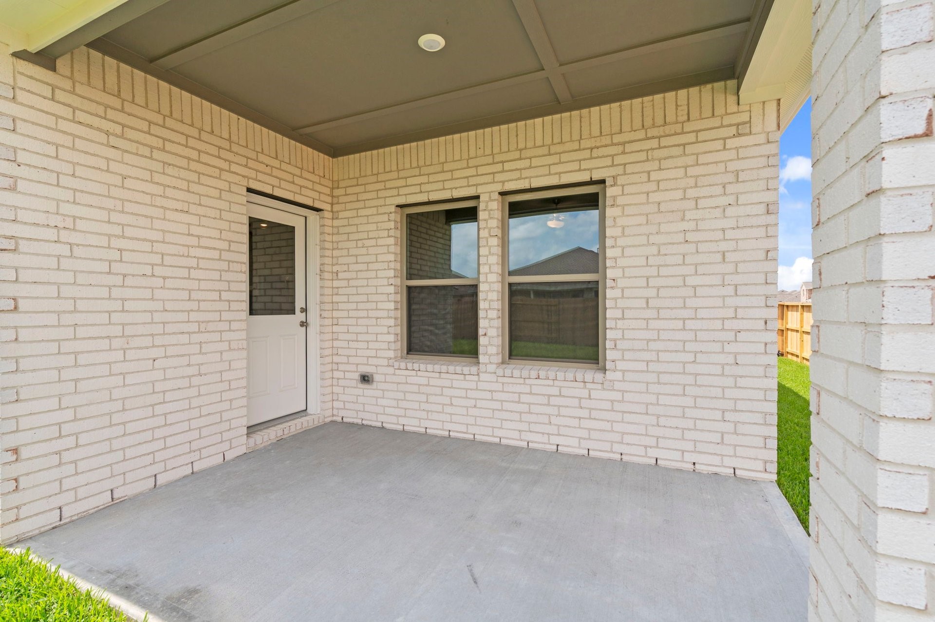 1950 Stargazer Lane Angleton, TX 77515 - Photo 21 of 34