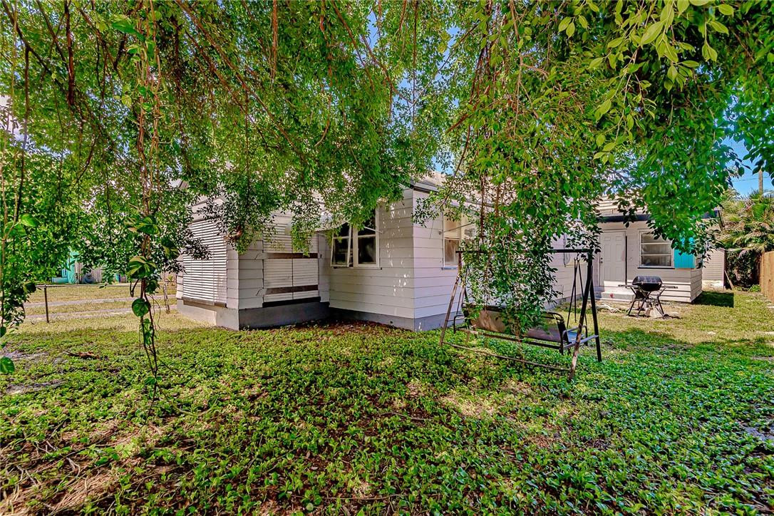214 Southwest 4th Street Dania Beach, FL 33004 - Photo 28 of 36 Photo 28
