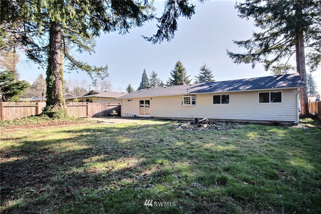 4308 Northeast 11th Street Renton, WA 98059 - Photo 17 of 17