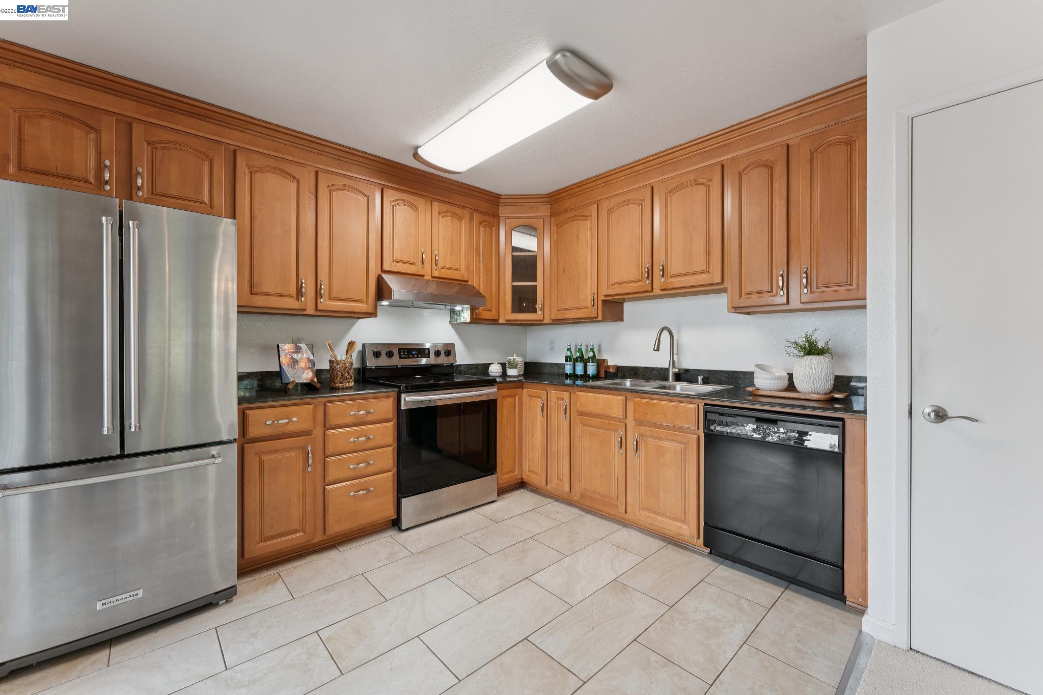 26 Raintree Court, Unit 30 Hayward, CA 94544 - Photo 17 of 65