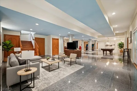 $3,945,000 | 115 Skyline Drive, Watchung, NJ 07069