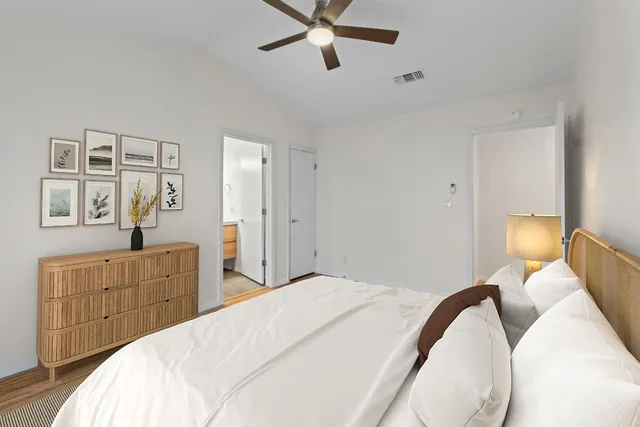 $3,200 | 1245 Spyglass Drive, Unit B, Austin, TX 78746