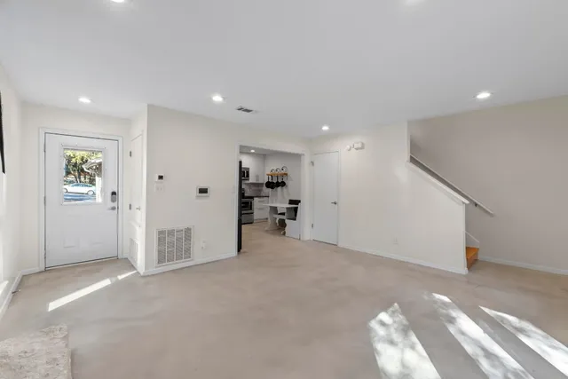 a view of a livingroom with furniture