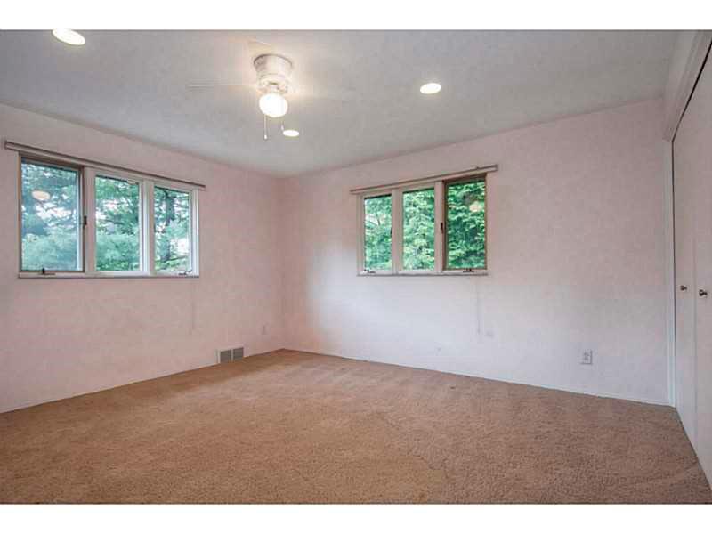 5145 Penton Road Pittsburgh, PA 15217 - Photo 17 of 25 Bedroom.
