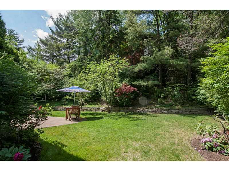 5145 Penton Road Pittsburgh, PA 15217 - Photo 24 of 25 Yard/Garden. Plenty of grassy area in the spacious back yard.