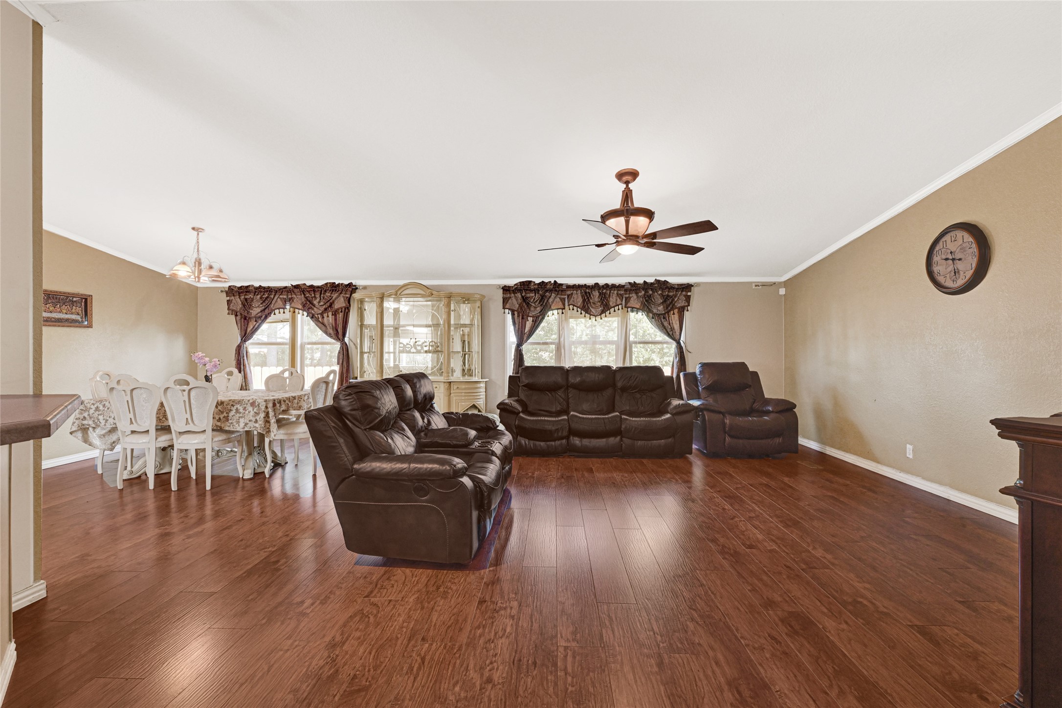 3233 Clarksville Street La Porte, TX 77571 - Photo 17 of 21