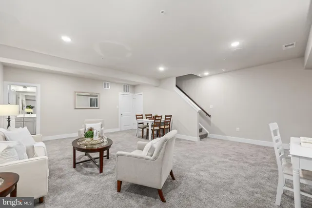 $4,600 | 1334 South Quinn Street, Arlington, VA 22204