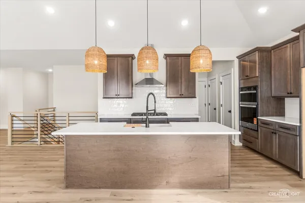 $485,000 | 1417 Sandcastle Drive, Sycamore, IL 60178