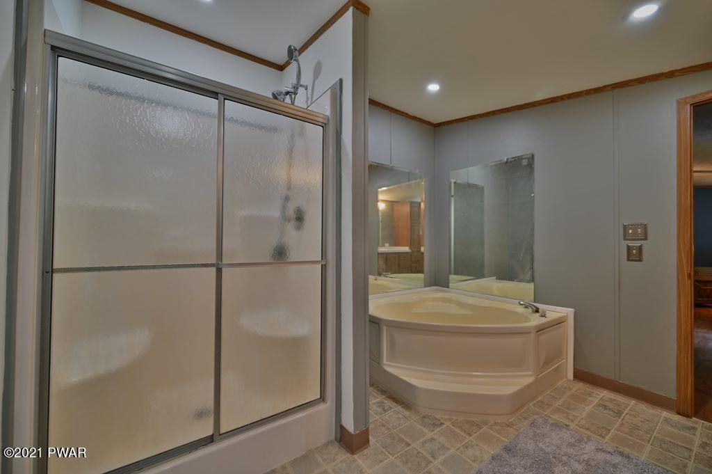 33 Oakview Lane Waymart, PA 18472 - Photo 40 of 65