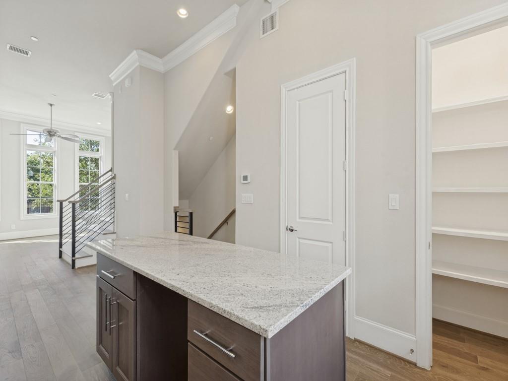 4110 Runyon Road Addison, TX 75001 - Photo 9 of 29 Gallery Image 9