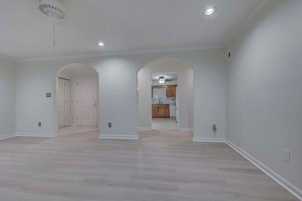166 Maribeau Square Northwest Atlanta, GA 30327 - Photo 13 of 28 a view of empty room