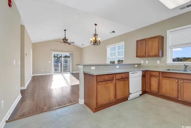 $1,295 | 216 Castle Drive, Unit 1396, Myrtle Beach, SC 29579