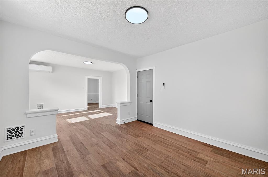 5803 South Kings Highway Boulevard, Unit 2S St. Louis, MO 63109 - Photo 3 of 20