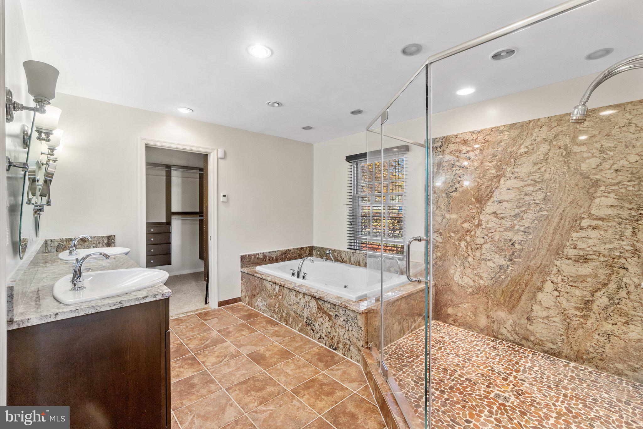 13127 Poplar Tree Road Fairfax, VA 22033 - Photo 23 of 37