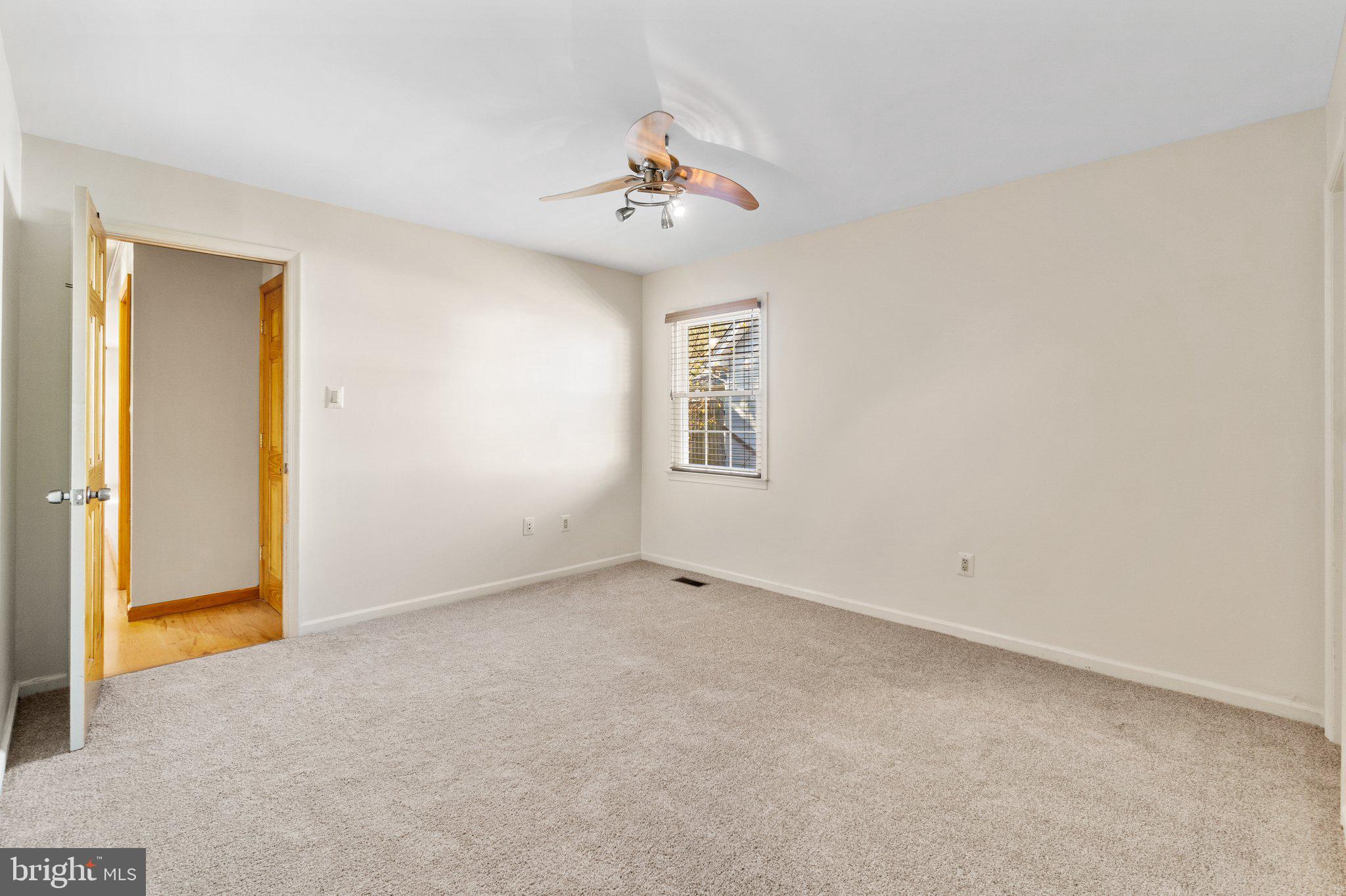 13127 Poplar Tree Road Fairfax, VA 22033 - Photo 27 of 37