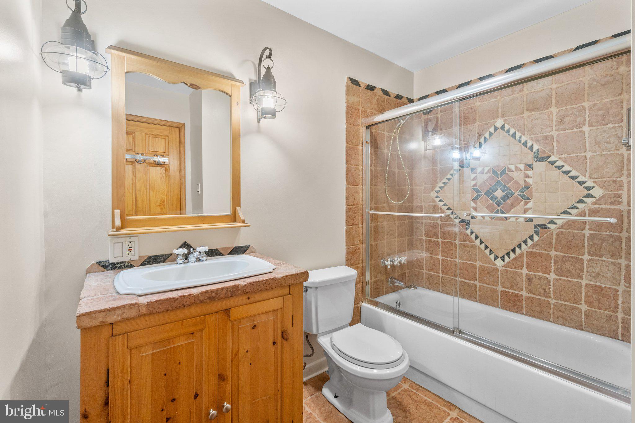 13127 Poplar Tree Road Fairfax, VA 22033 - Photo 28 of 37