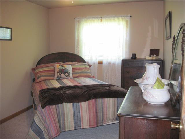 4257 Douglas Road Ida, MI 48140 - Photo 19 of 21 2nd Floor Bedroom