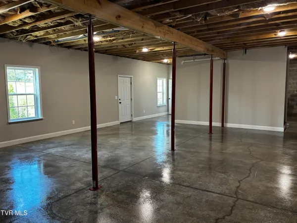 $448,500 | 148 Whitson Drive, Elizabethton, TN 37643