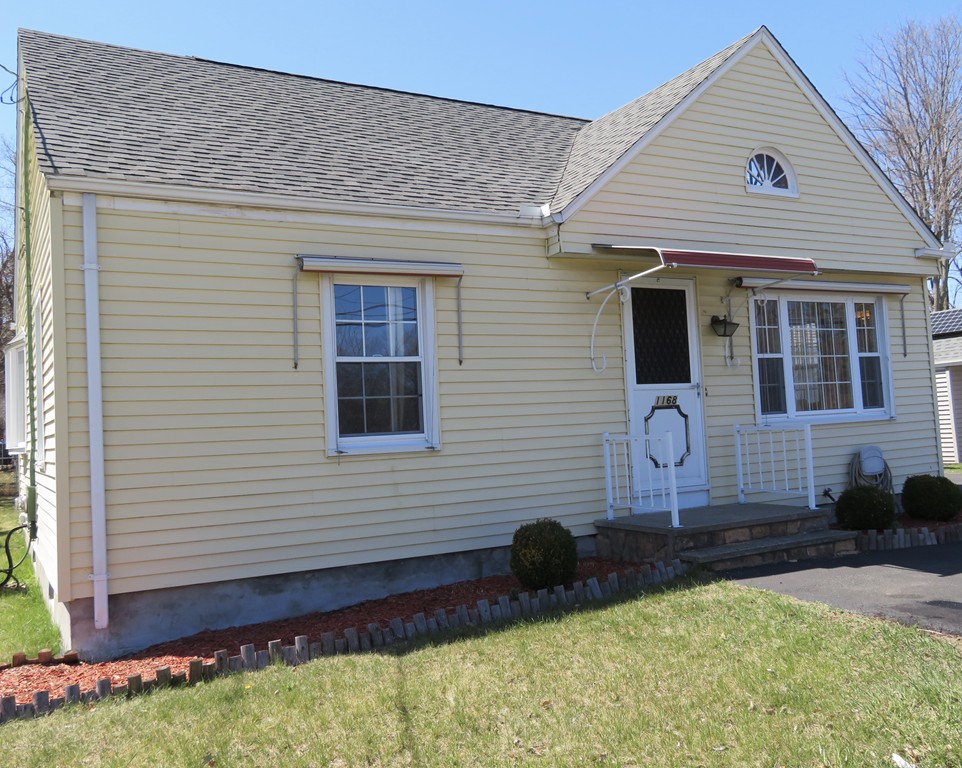 1168 Parker Street Springfield, MA 01129 - Photo 2 of 28