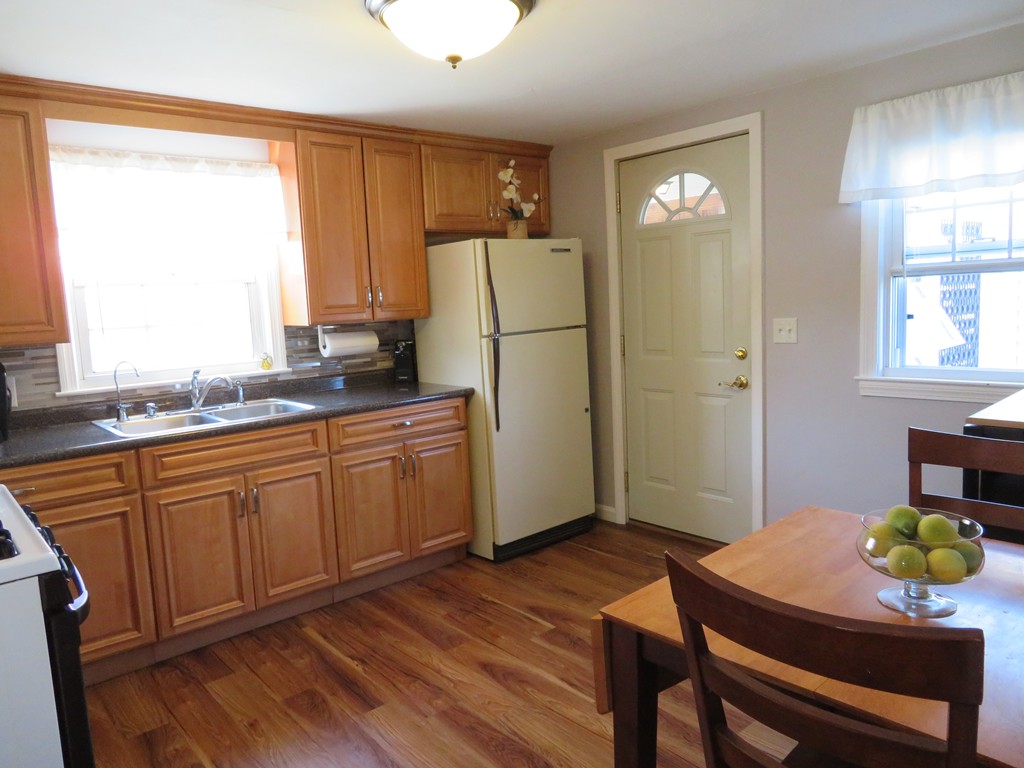 1168 Parker Street Springfield, MA 01129 - Photo 7 of 28