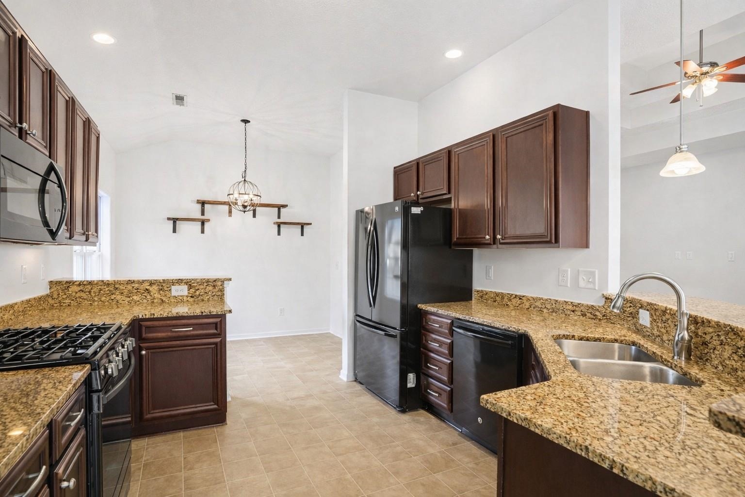 1005 Ballybrack Court Murrells Inlet, SC 29576 - Photo 10 of 32