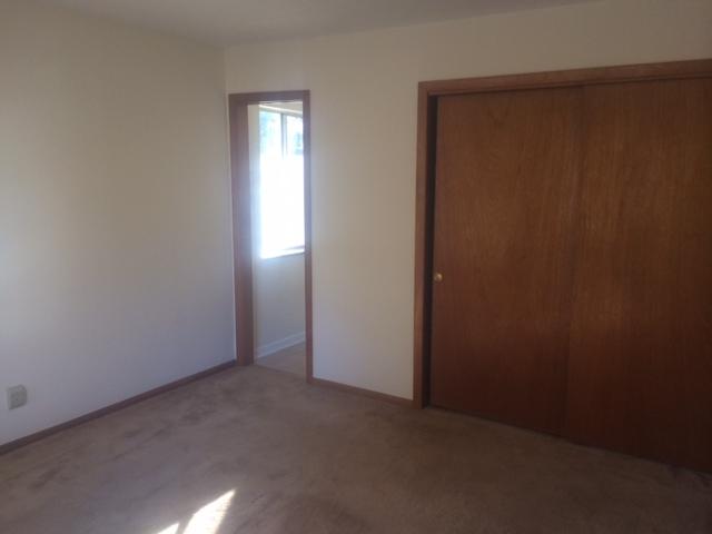 111 Miramar Circle Oak Ridge, TN 37830 - Photo 10 of 18 Master Bedroom