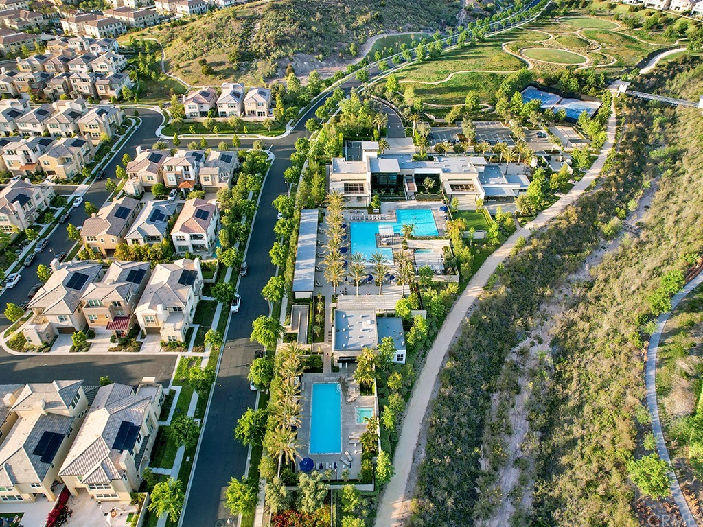 92 Iluna Irvine, CA 92618 - Photo 42 of 45 an aerial view of multiple house
