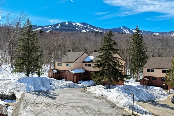$310,000 | 768 East Mountain Road, Unit C5, Killington, VT 05751