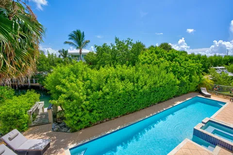 $4,195,000 | 1330 Coury Drive, Key Colony Beach, FL 33051