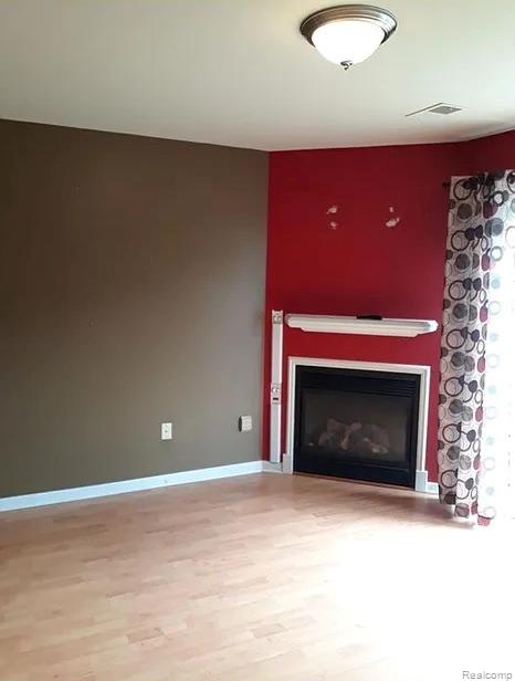 1021 Timber Ridge Court, Unit 374 Grand Blanc, MI 48439 - Photo 9 of 14