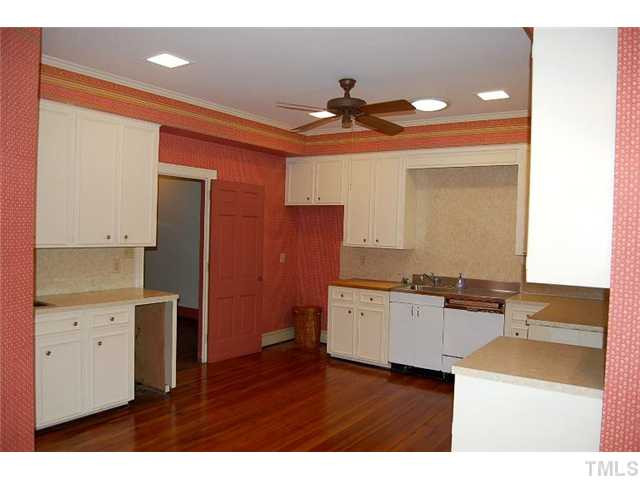 815 Marlowe Road, Unit 1 Raleigh, NC 27609 - Photo 9 of 22 Kitchen
