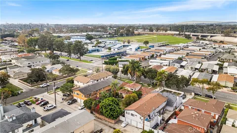 $1,350,000 | 10702 Oak Street, Los Alamitos, CA 90720