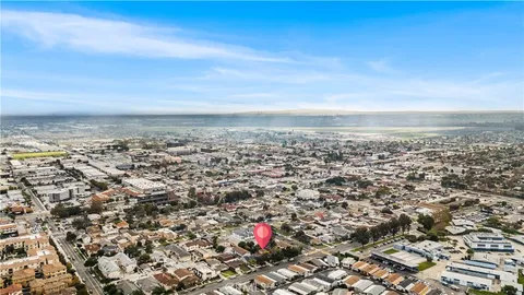 $1,350,000 | 10702 Oak Street, Los Alamitos, CA 90720