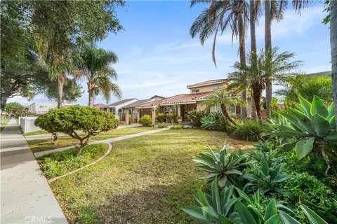 $1,350,000 | 10702 Oak Street, Los Alamitos, CA 90720