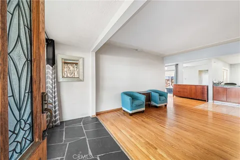 $1,350,000 | 10702 Oak Street, Los Alamitos, CA 90720