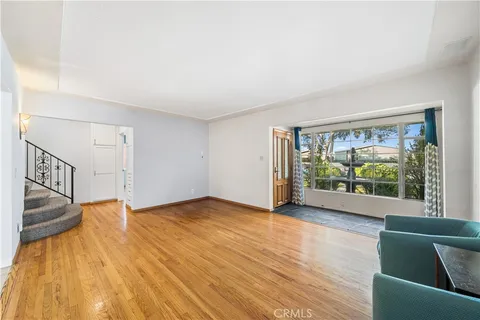 $1,350,000 | 10702 Oak Street, Los Alamitos, CA 90720