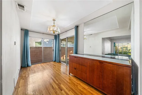 $1,350,000 | 10702 Oak Street, Los Alamitos, CA 90720