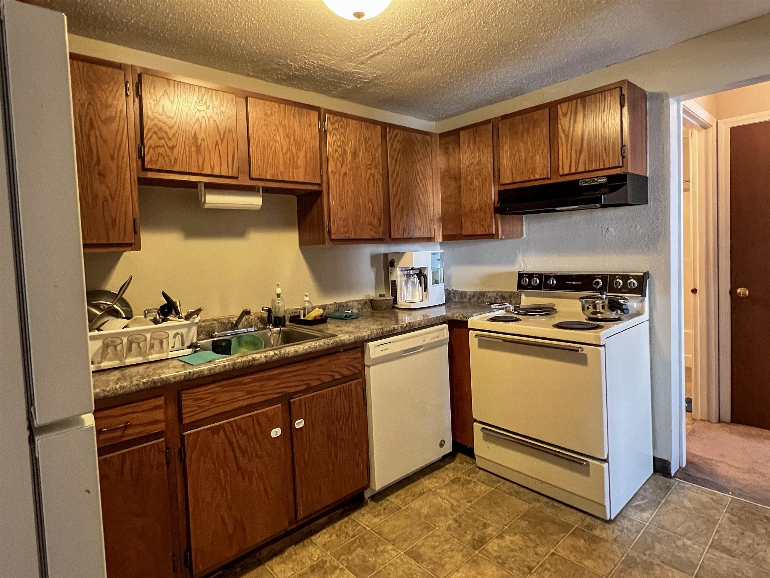 20 Wolf Road, Unit B30 Lebanon, NH 03766 - Photo 12 of 16 Gallery Image 12