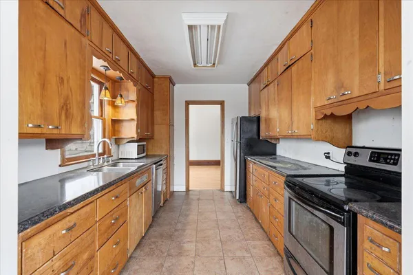 $995,000 | 617 3rd Street, Hudson, WI 54016