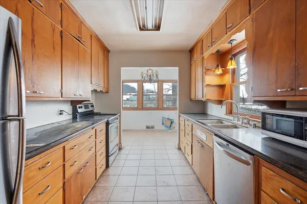 $995,000 | 617 3rd Street, Hudson, WI 54016