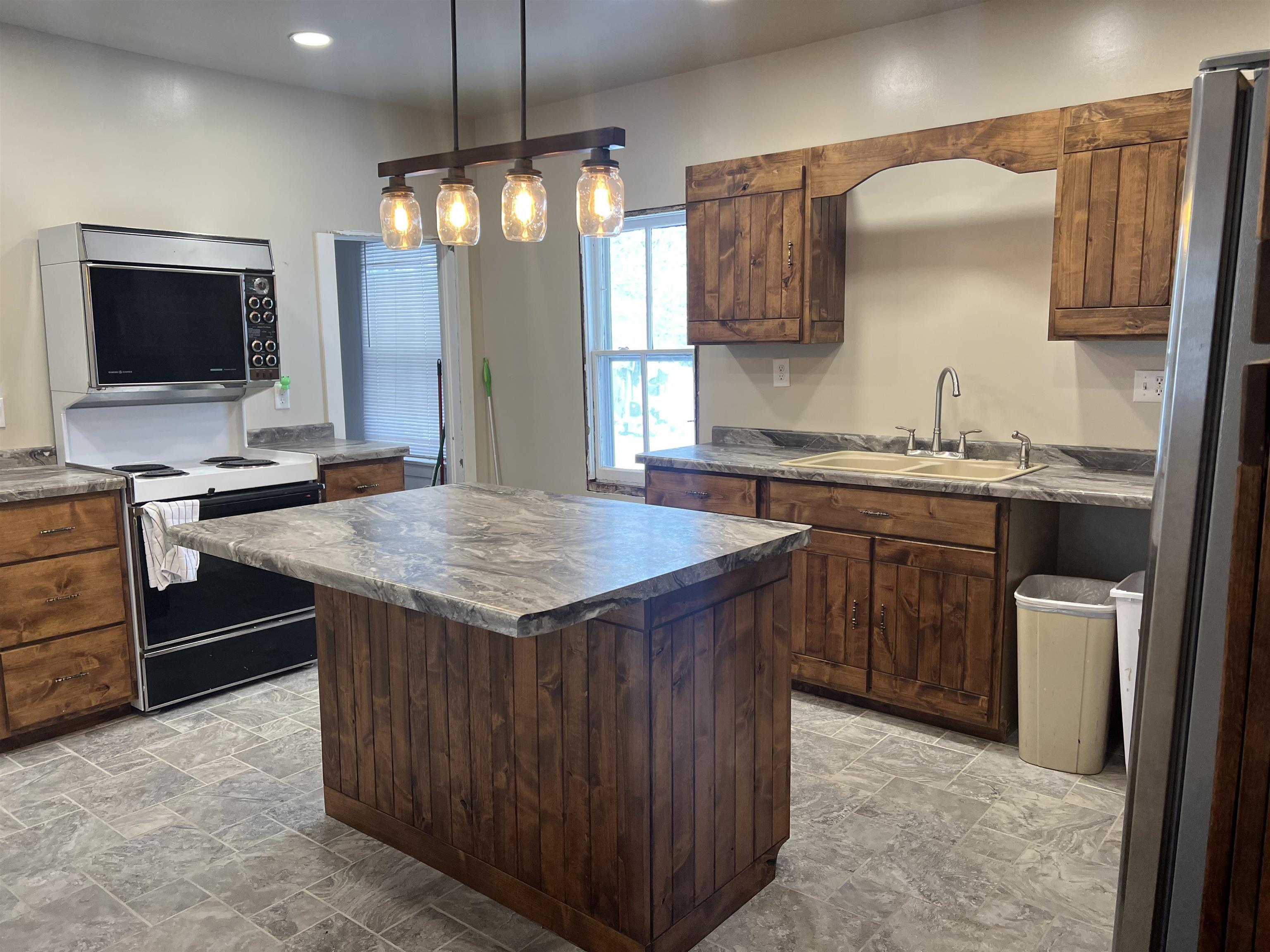 350 Water Street Iola, WI 54945 - Photo 4 of 15